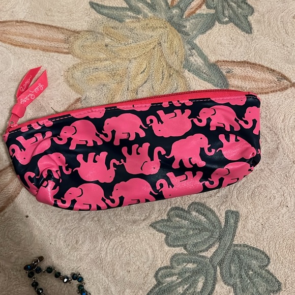 Lily Pulitzer zippered pouch - Picture 3 of 3
